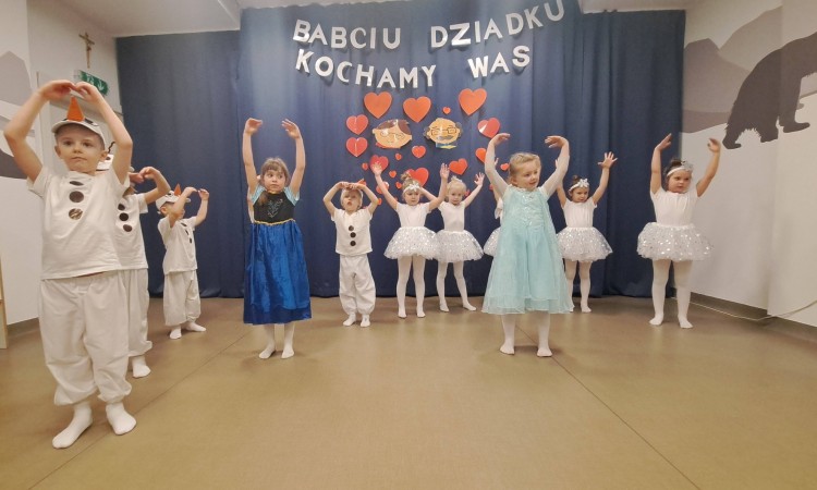 Dzień Babci i Dziadka w grupie Pandy